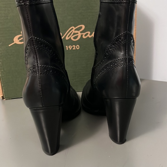 Eddie Bauer Women’s Leather Chunky Heel Boots - Picture 8 of 8